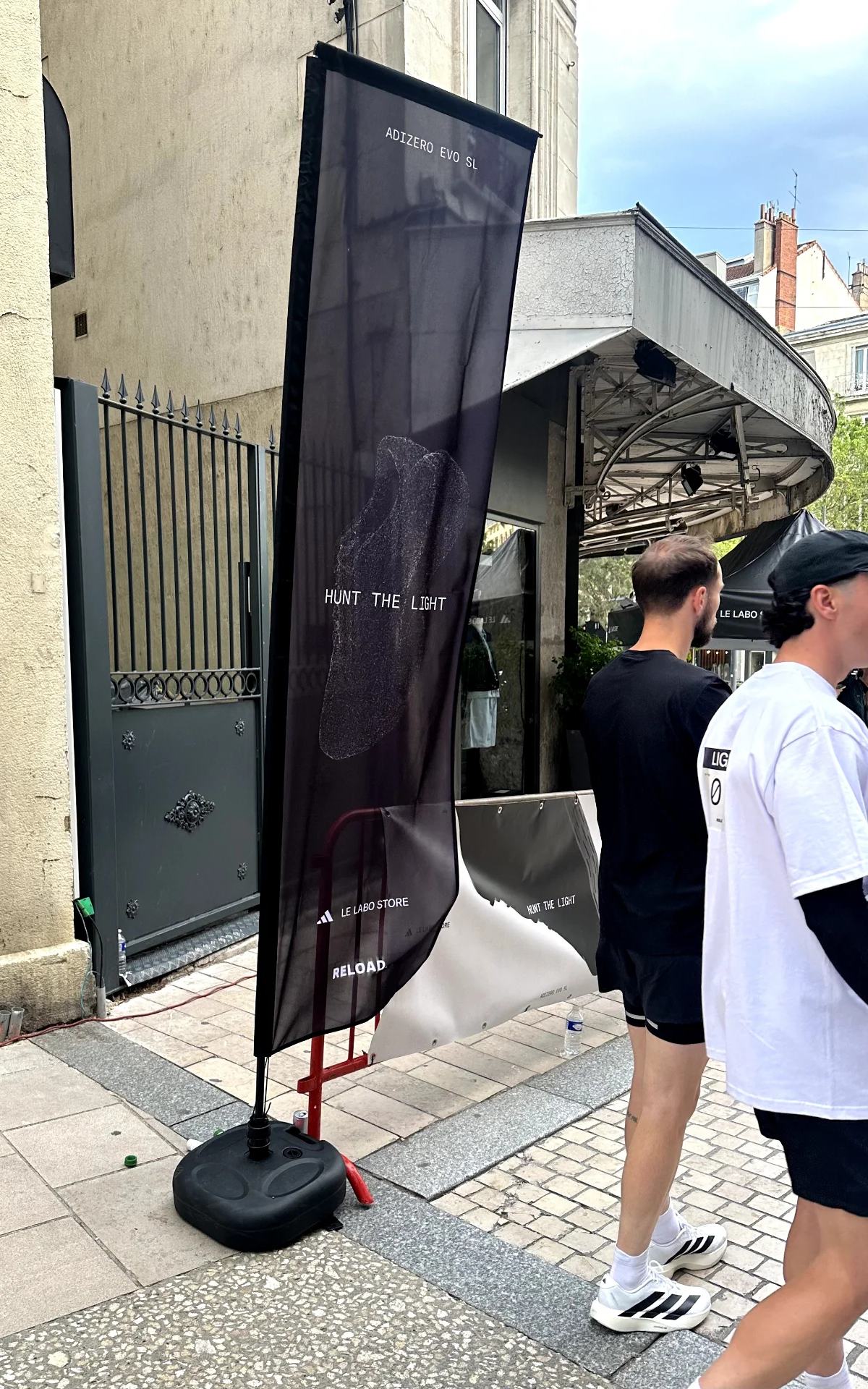 Drapeau oriflamme personnalisé imprimé par SecretPub